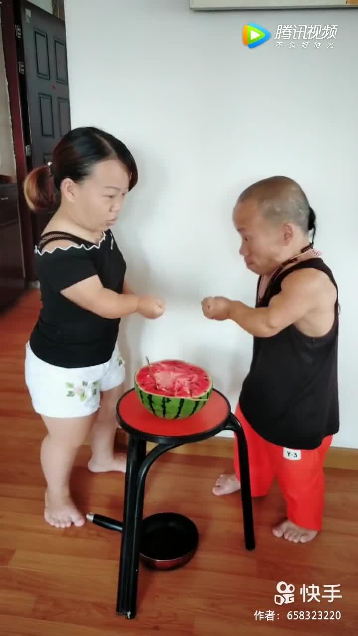 网红夫妇吃瓜,幕后真相与情感纠葛